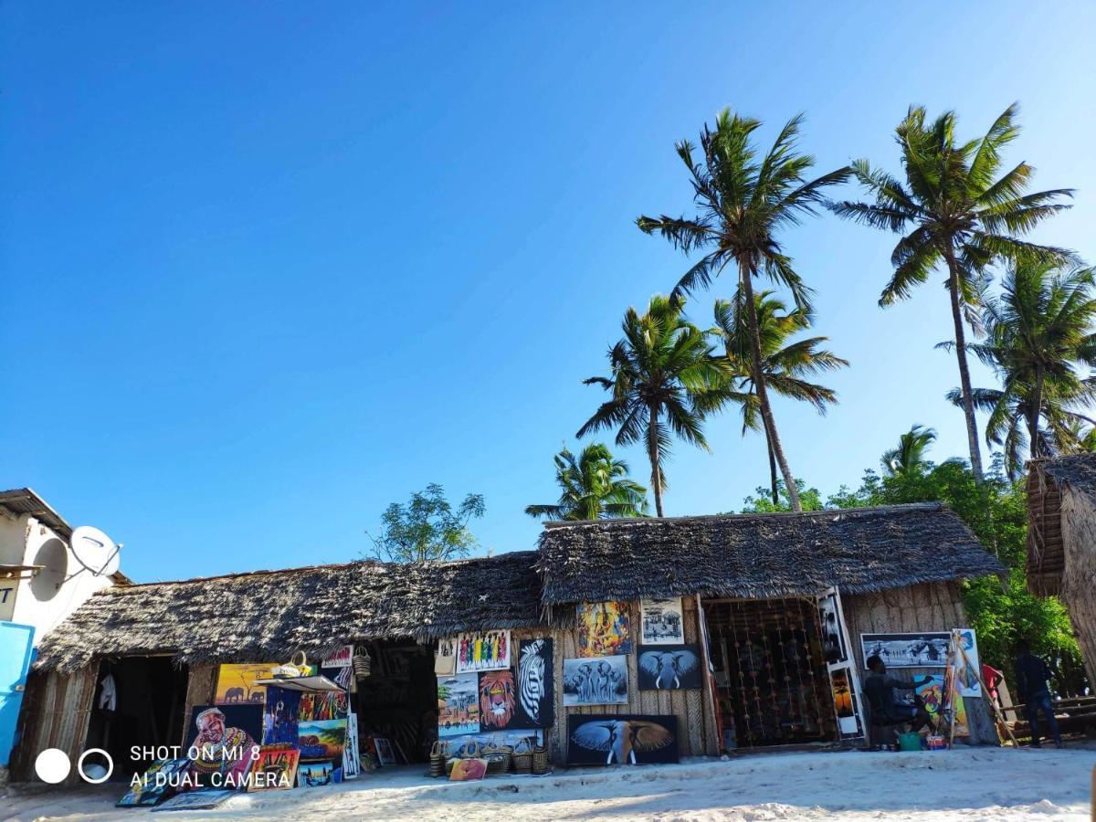 Aurora Beach Hotel นูงวี ภายนอก รูปภาพ